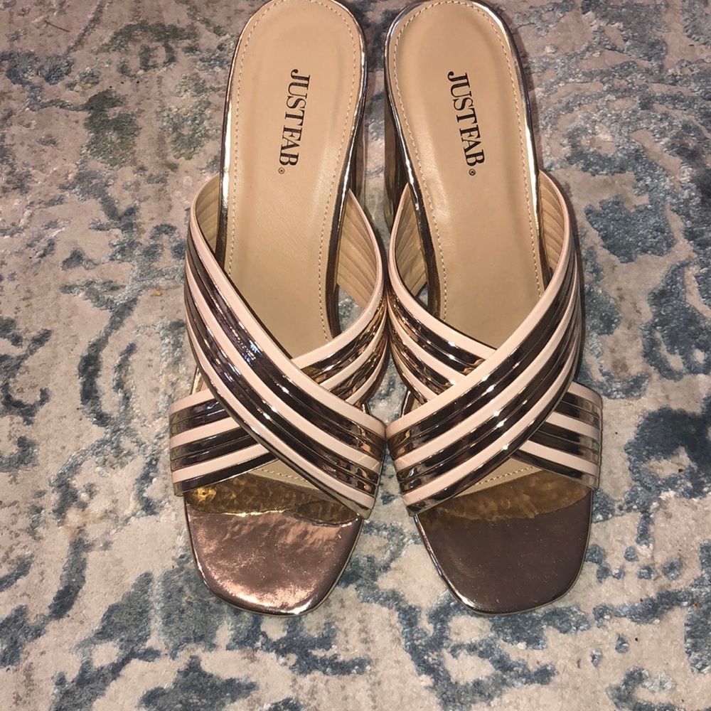 Size 8.5 Just Fab Heels